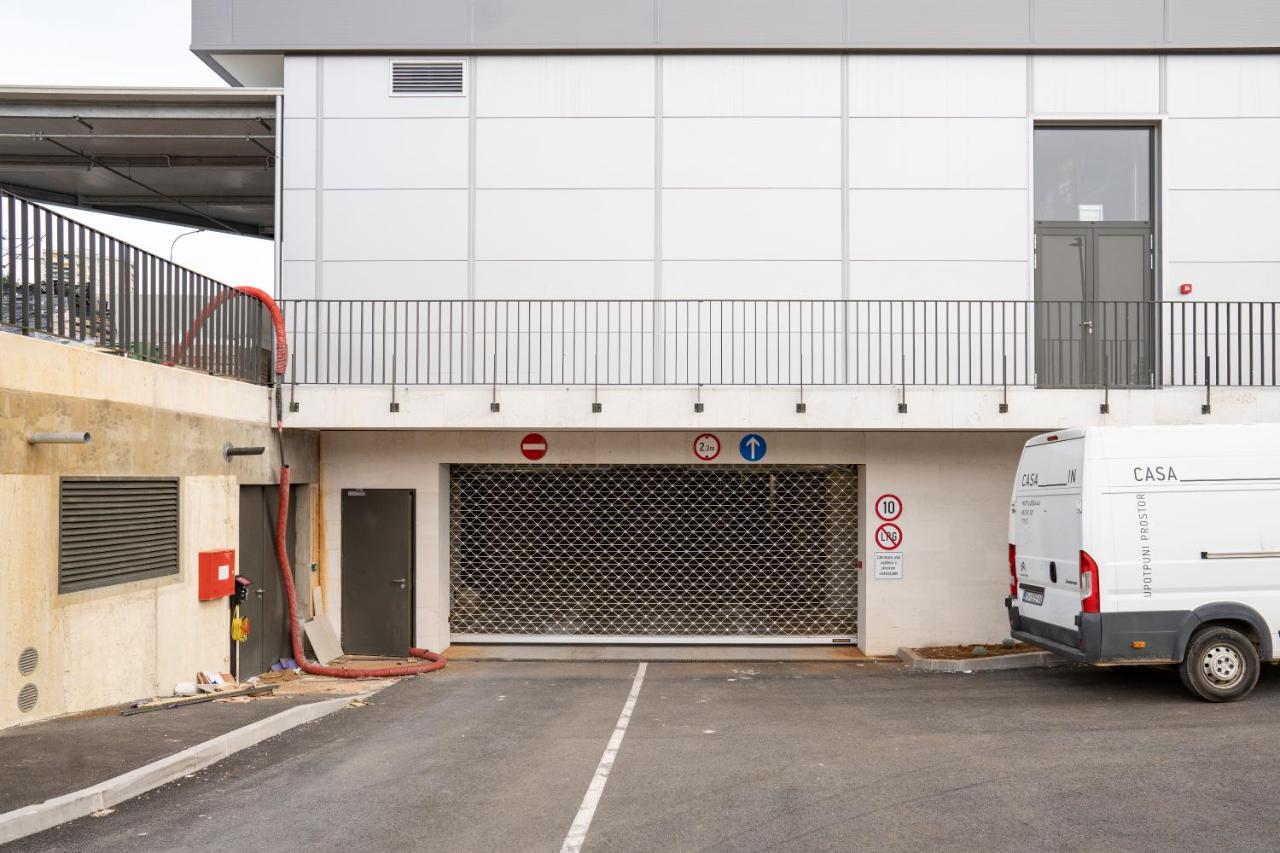リエカMannequin: Sea View, Private Parking In The Garageアパートメント エクステリア 写真