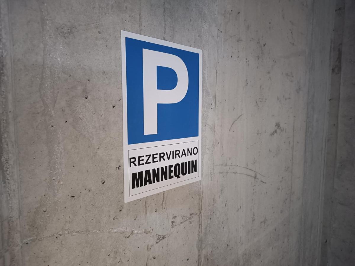 リエカMannequin: Sea View, Private Parking In The Garageアパートメント エクステリア 写真